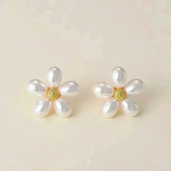 Multicolor Women's Jewelry Faux Pearl Decor Flower Design Stud Earrings - Picture 5 of 5